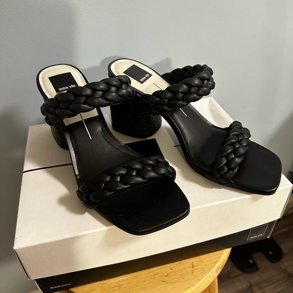 Black Dolce Vita Natie Sandal